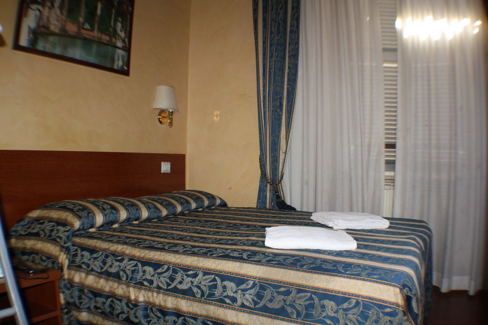 Lam Guest House Rome Exterior photo