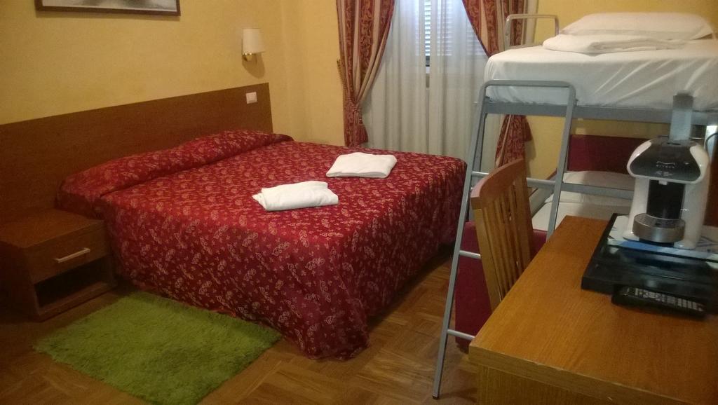 Lam Guest House Rome Room photo
